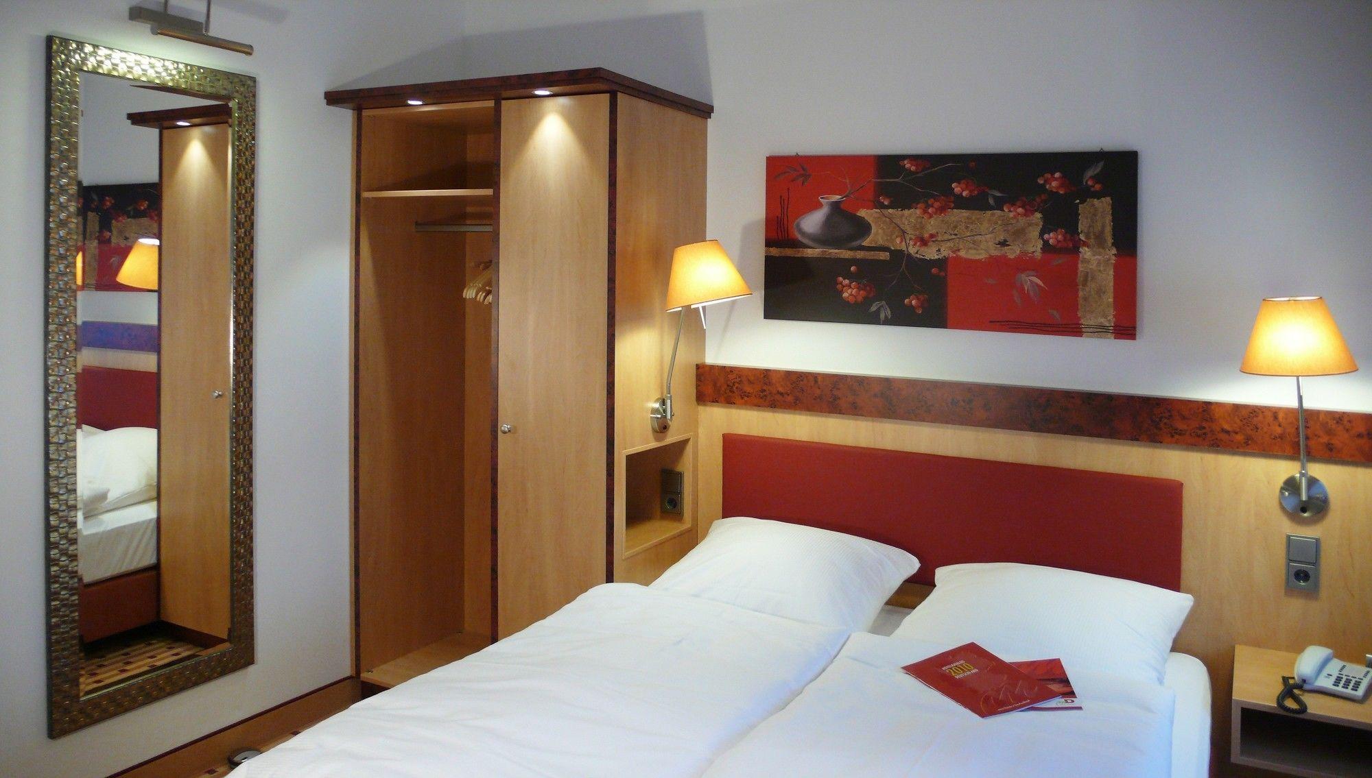 Hotel Schoeneberg Берлин Екстериор снимка